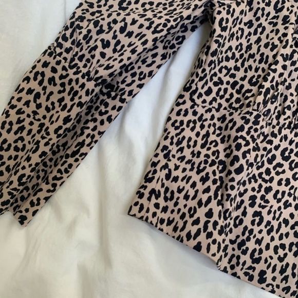 ZARA PUFF LONG SLEEVE LEOPARD CHEETAH CROP PEPLUM BALOON SLEEVE SWEETHEART NECK - Picture 7 of 7